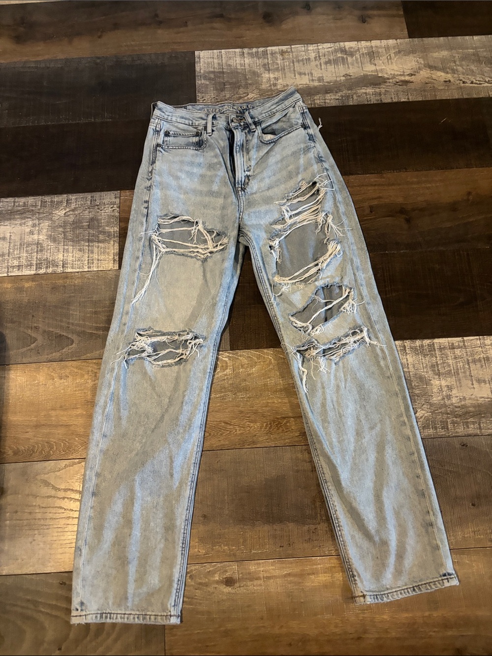 American Eagle Outfitters Light Blue Distressed Straight Jeans